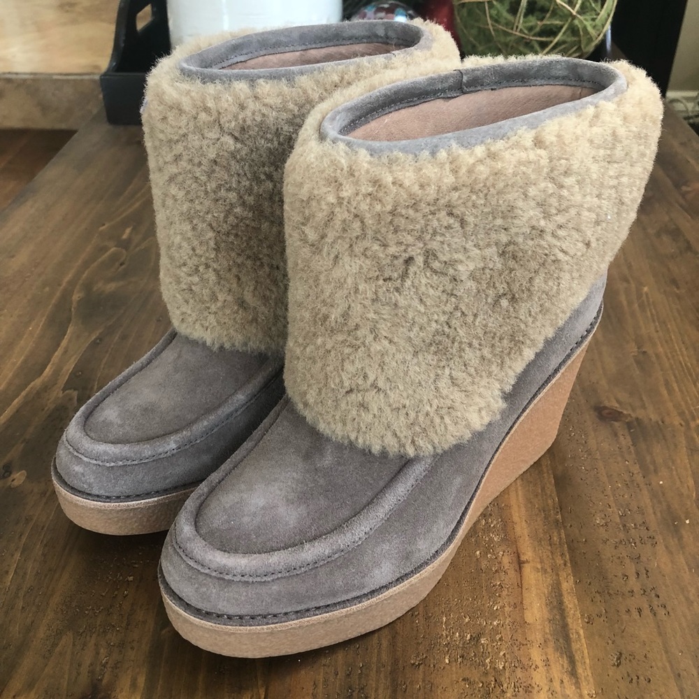 🎁Ugg Coldin Suede Sheepskin Cuff Wedge Boots🎁